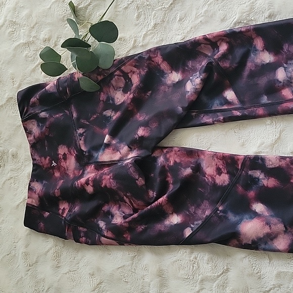 🔥 2/$16 Powersoft Go-Dry High Rise Leggings - Picture 2 of 7